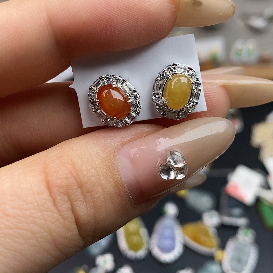 翡翠未镶嵌戒指翡翠