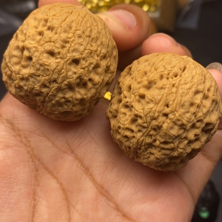 文玩核桃把件41尺牡丹绣球57.6克