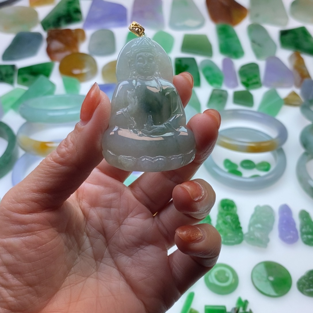 翡翠挂件未镶嵌天然翡翠