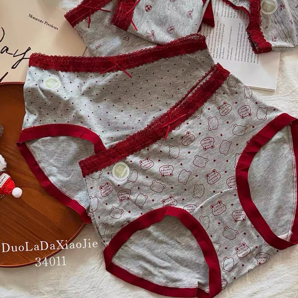 2025新款内裤女朵啦红色花边莫代尔包臀弹力中腰三角短裤