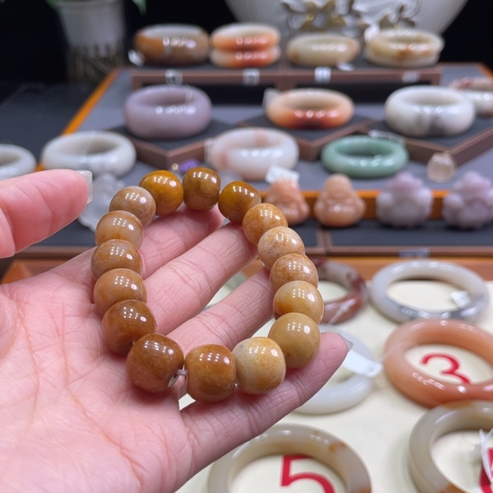 未镶嵌手镯石英质玉范****?