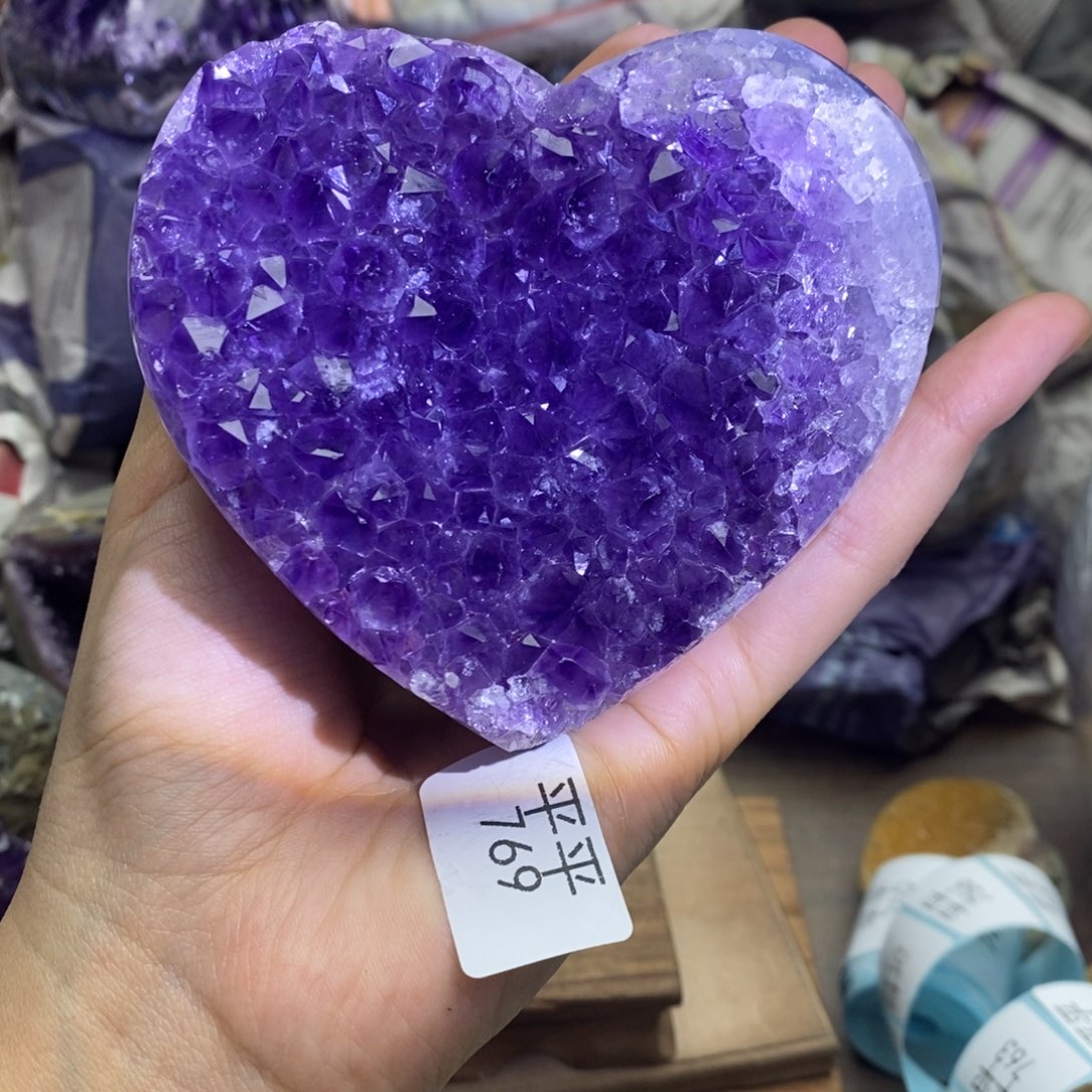 未镶嵌水晶大型摆件（非配饰）