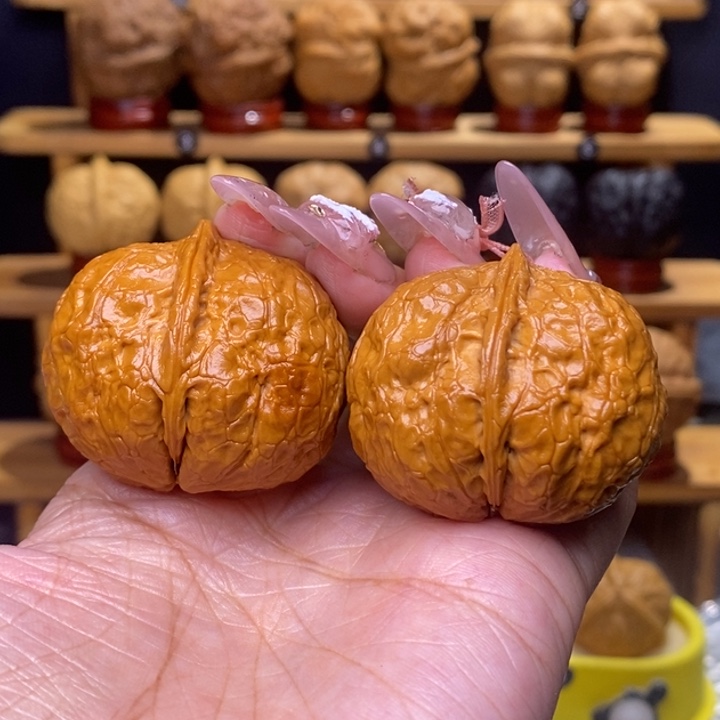 文玩核桃把件兽皇元宝24号41尺