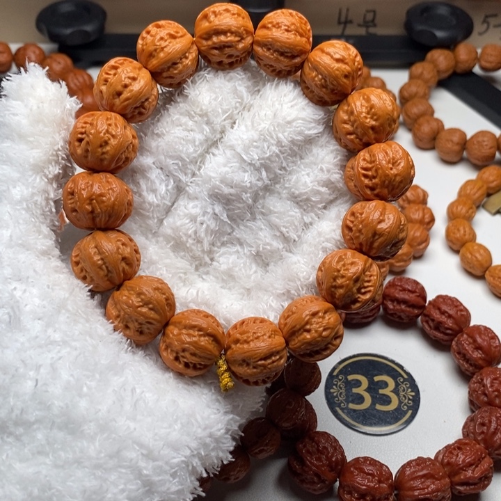 峨***峰吊坠文玩核桃21八棱