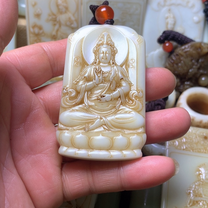 和田玉挂件未镶嵌飞*