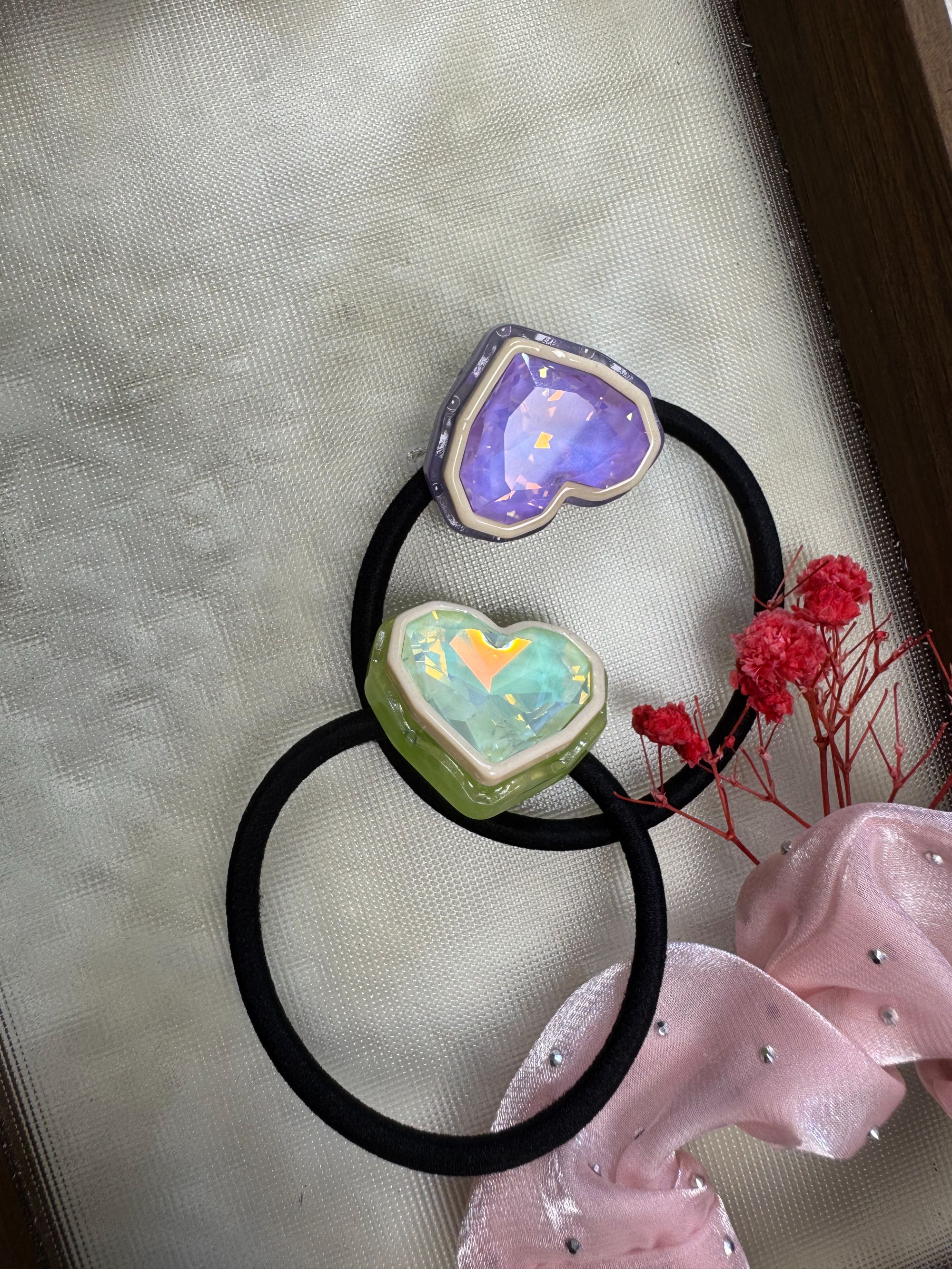 轻奢设计发圈爱心闪钻皮筋高级感发饰高弹不伤发头绳