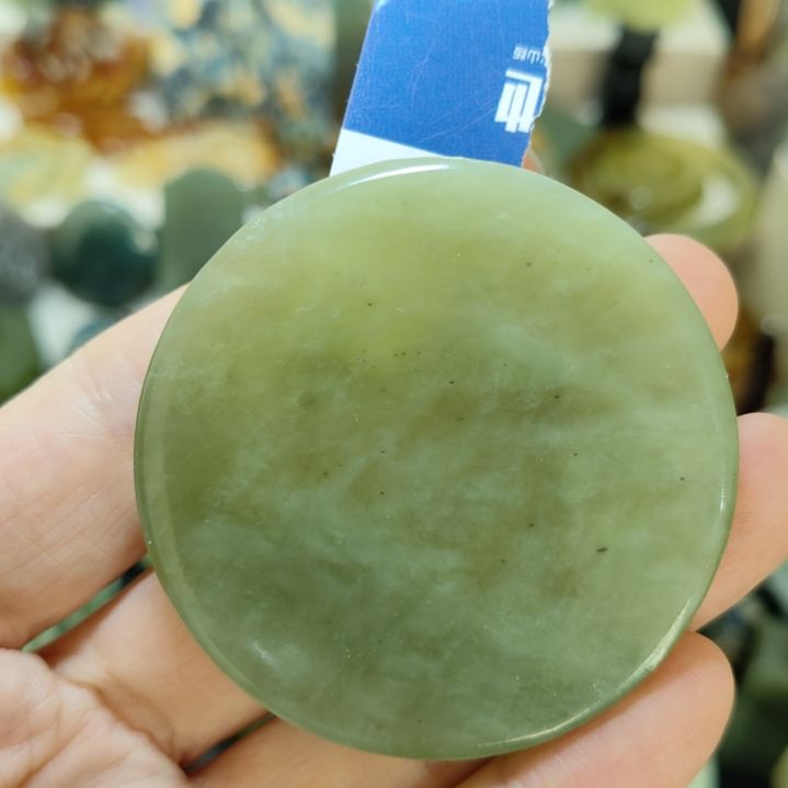 岫玉未镶嵌挂坠款式