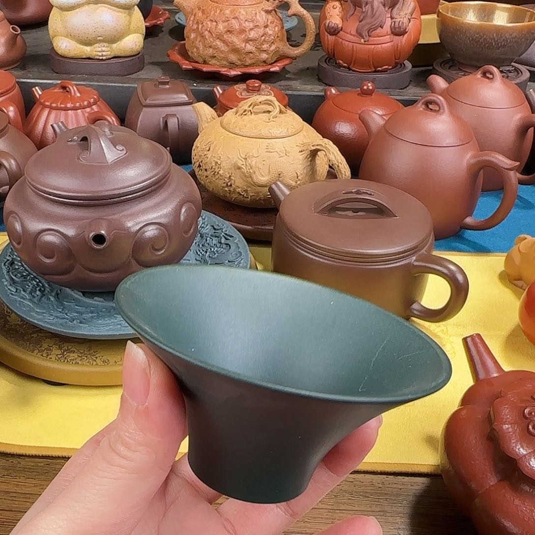 紫砂茶壶斗笠绿泥