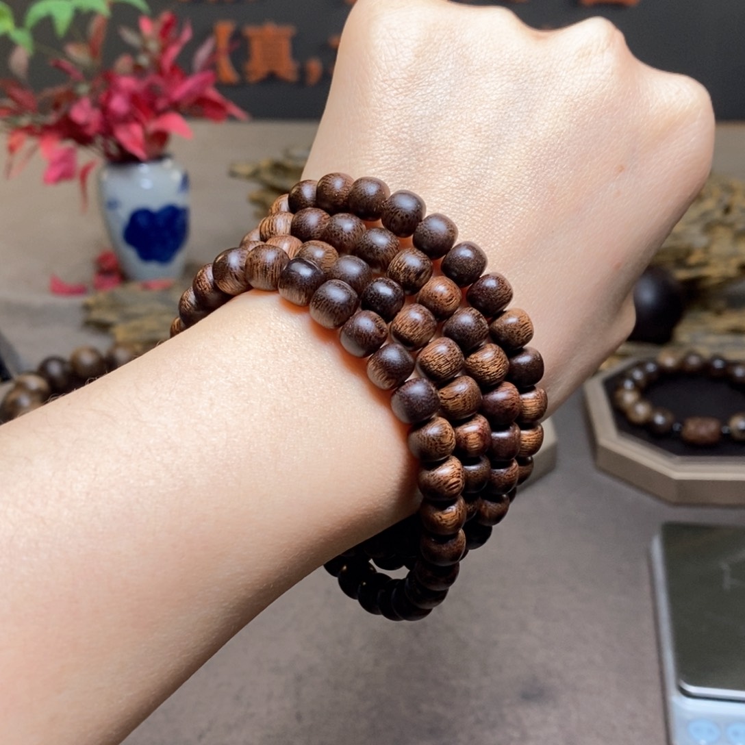 沉香手串越南芽庄黄棋金丝玉化0.6×0.8 ×108