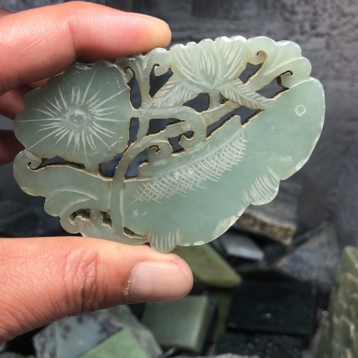 和田玉颈饰未镶嵌