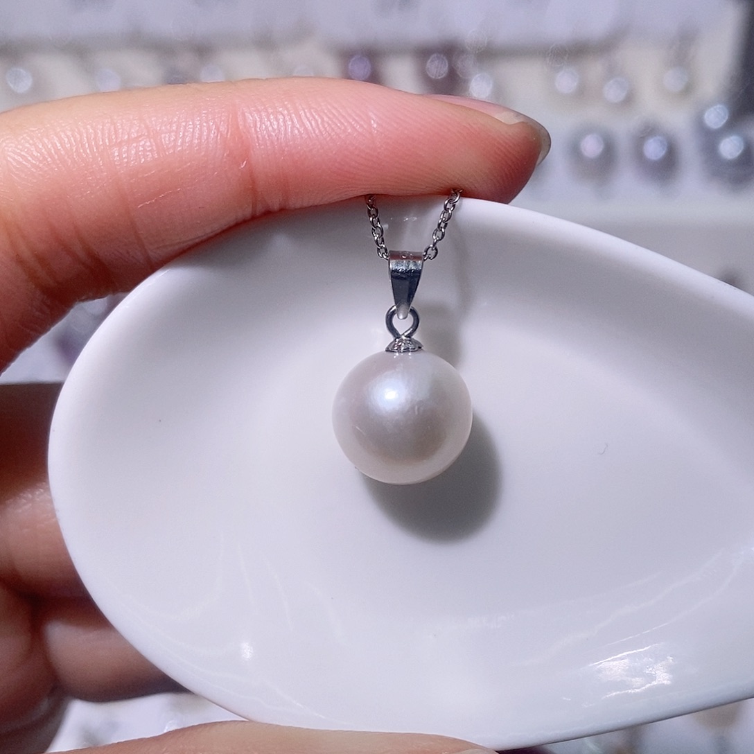 淡水珍珠吊坠(赠链)银S925镶嵌尺寸10/11毫米