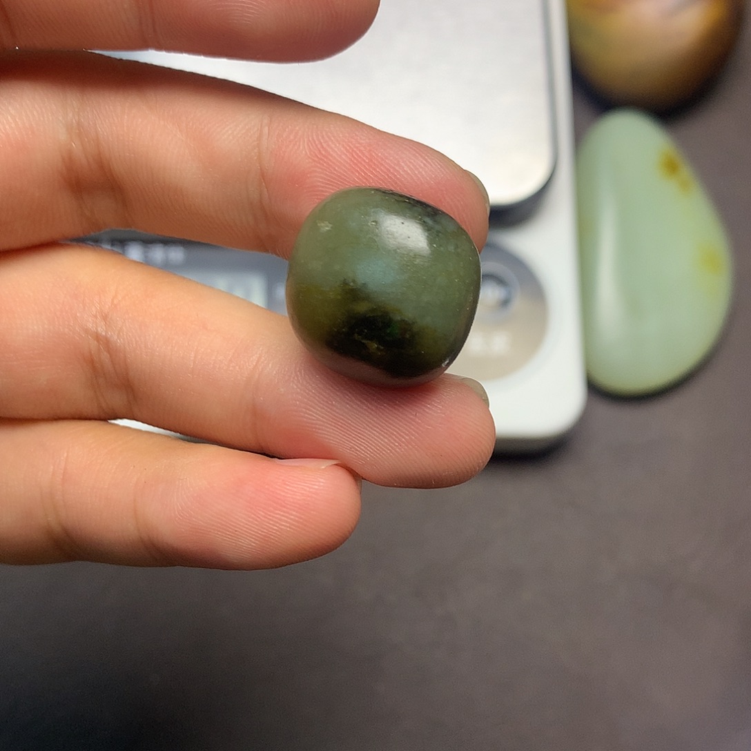 和田玉（糖玉）未镶嵌挂件