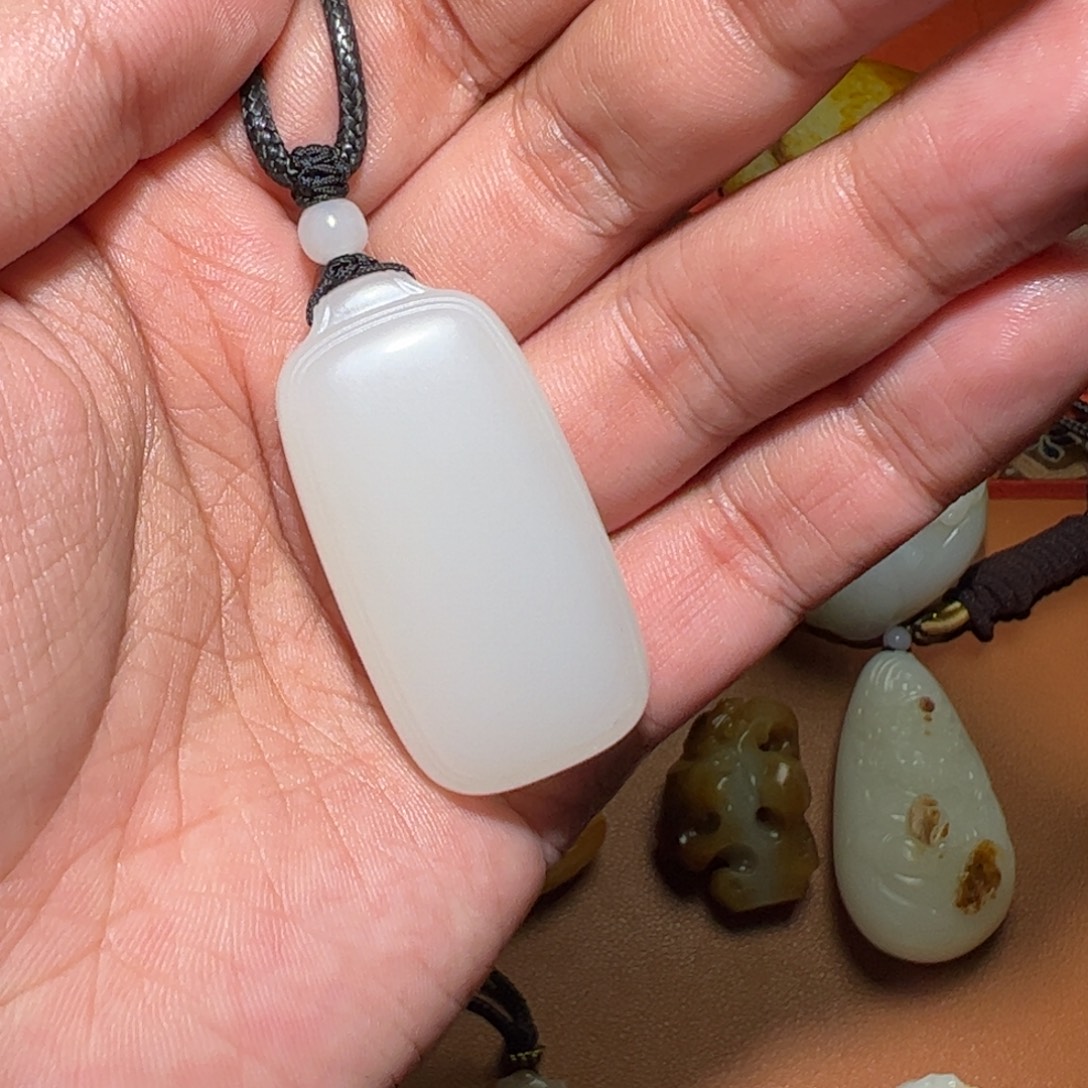 无***限和田玉未镶嵌挂件