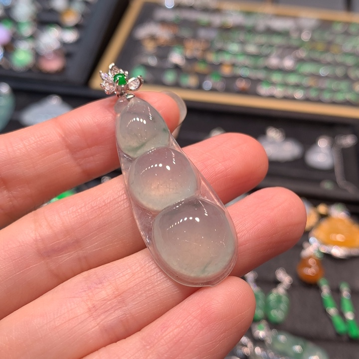 【闪购商品】颈饰18K金镶嵌翡翠翡翠