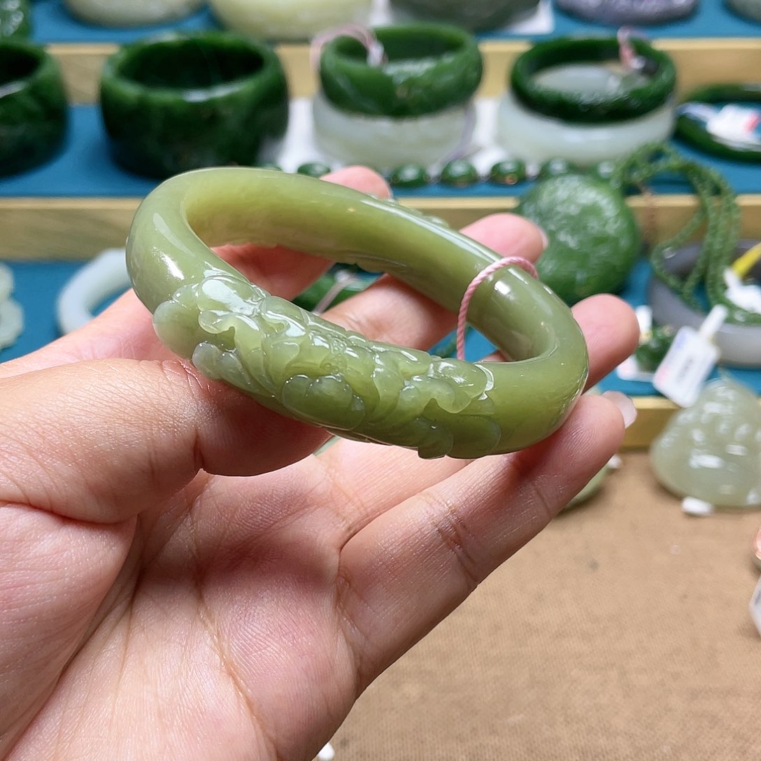 【闪购商品】和田玉手镯60圈口78未镶嵌