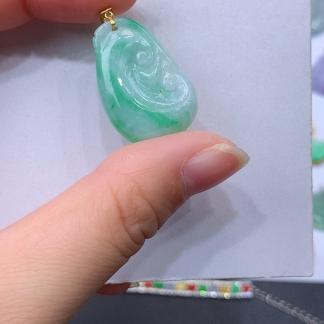 翡翠未镶嵌吊坠(不含链)