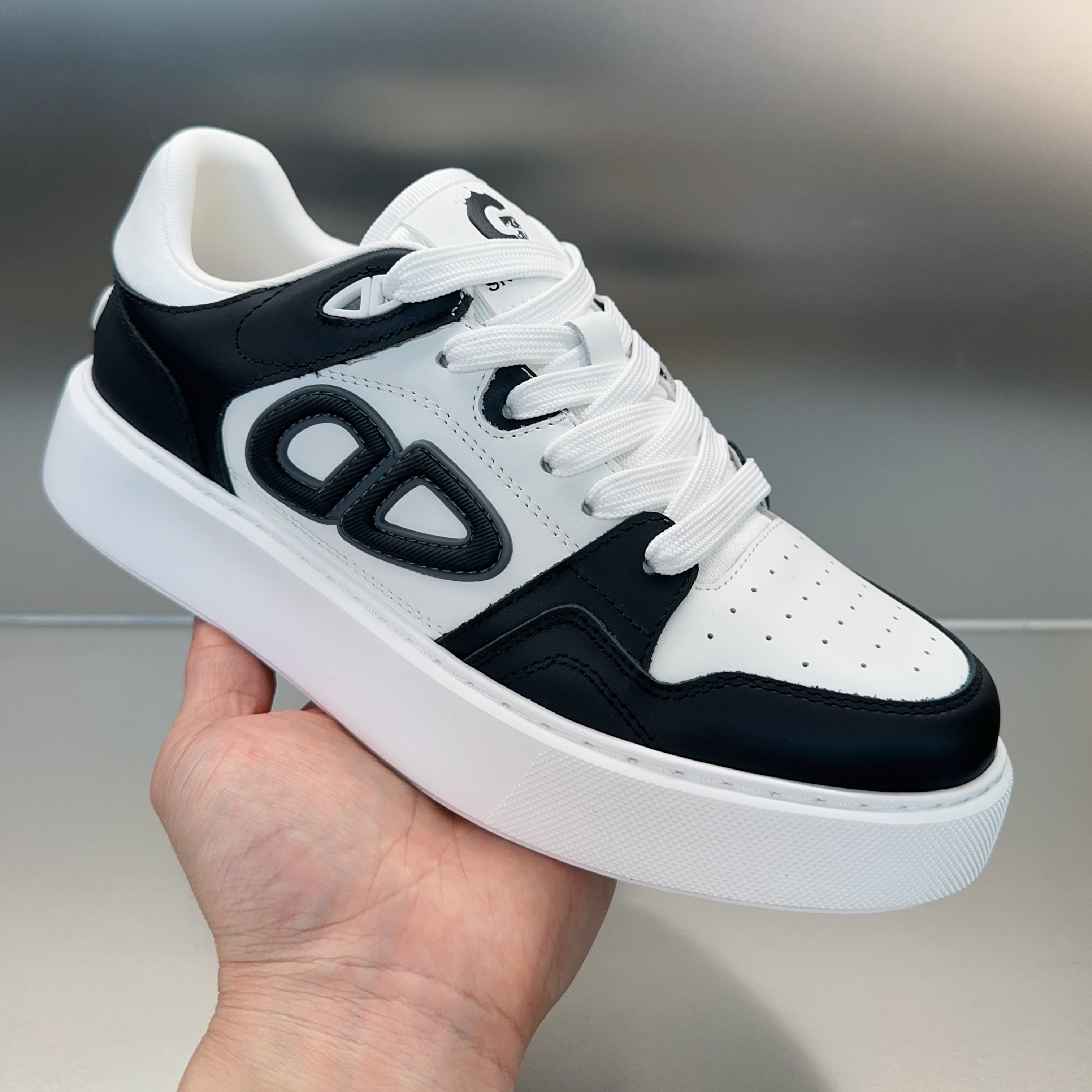 【VG轻奢】2025春夏高品质时尚拼接百搭真皮休闲鞋5631