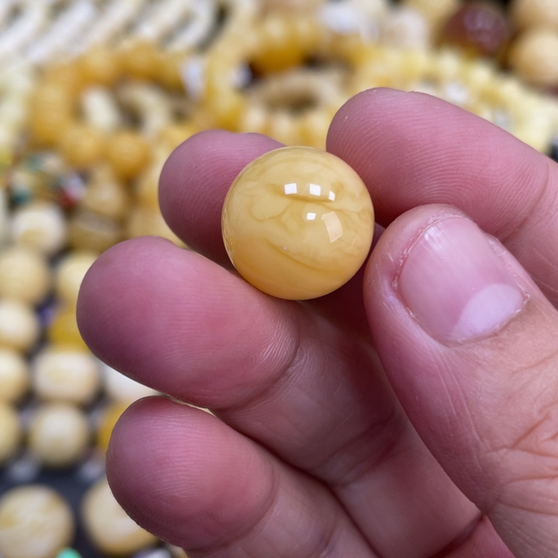 未镶嵌琥珀珠宝奇石15.4mm浓蜡