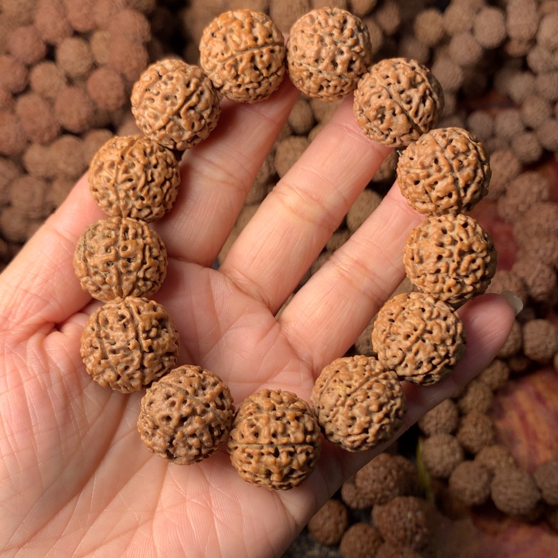 手串金刚菩提8瓣卡20 编号22