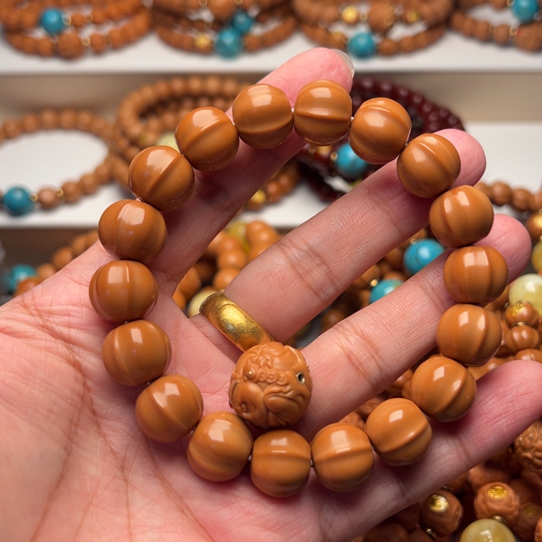 满***心猴头核桃手串鲨鱼