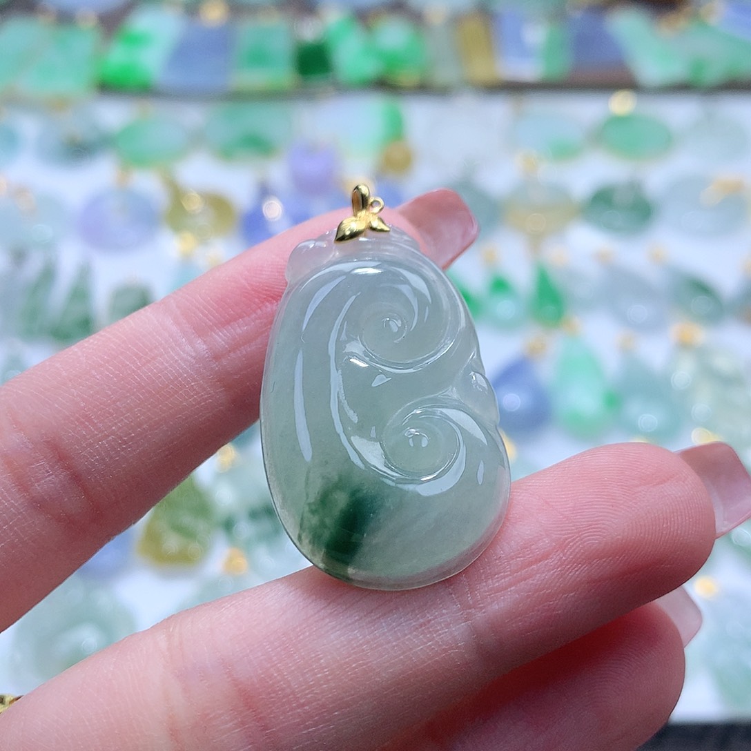 翡翠颈饰未镶嵌翡翠