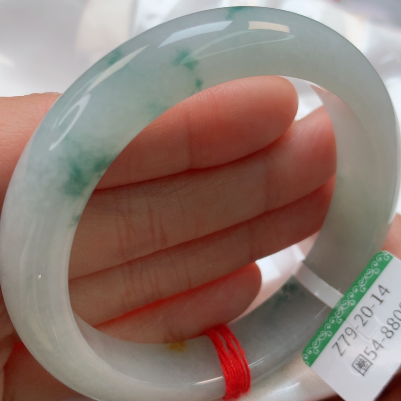 【闪购商品】翡翠手镯未镶嵌飘花