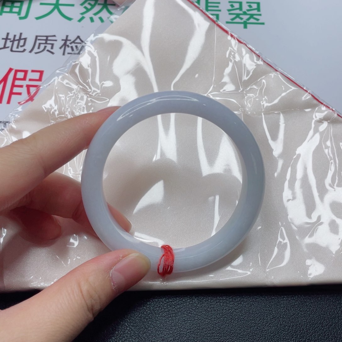 未镶嵌手镯翡翠手镯