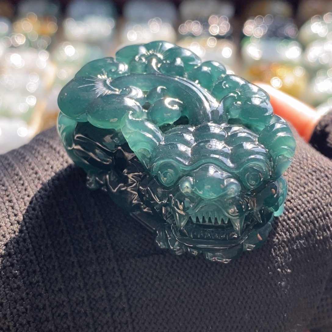 翡翠未镶嵌颈饰天然翡翠貔貅吊坠