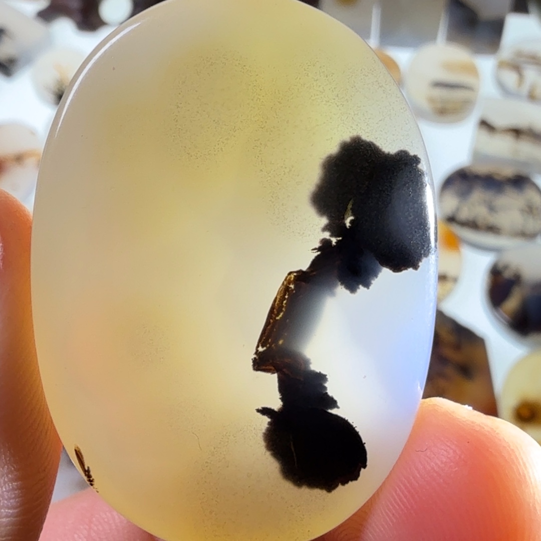 玛瑙/玉髓未镶嵌珠宝半成品