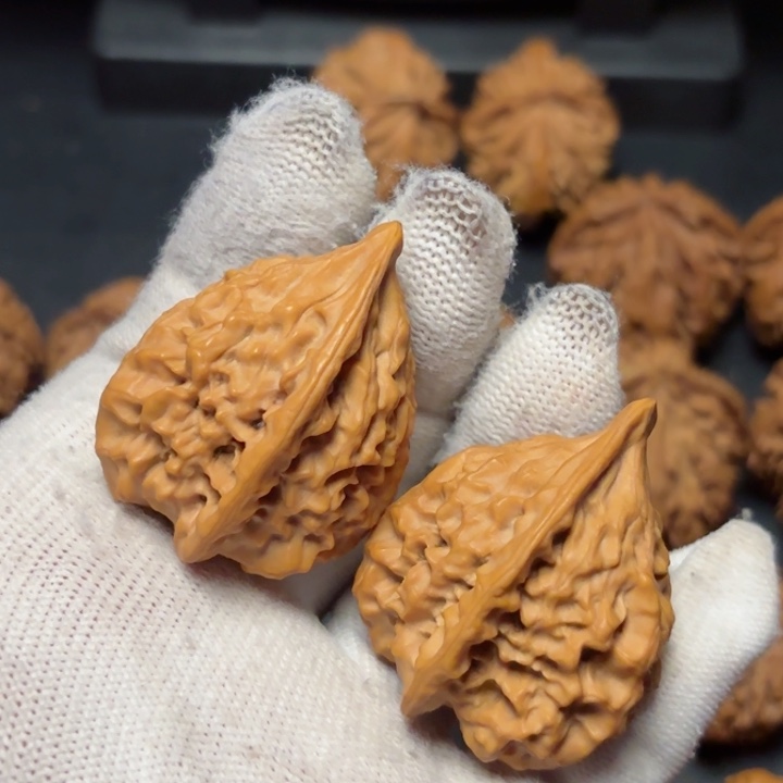 文玩核桃吊坠小***山秦岭灯笼23