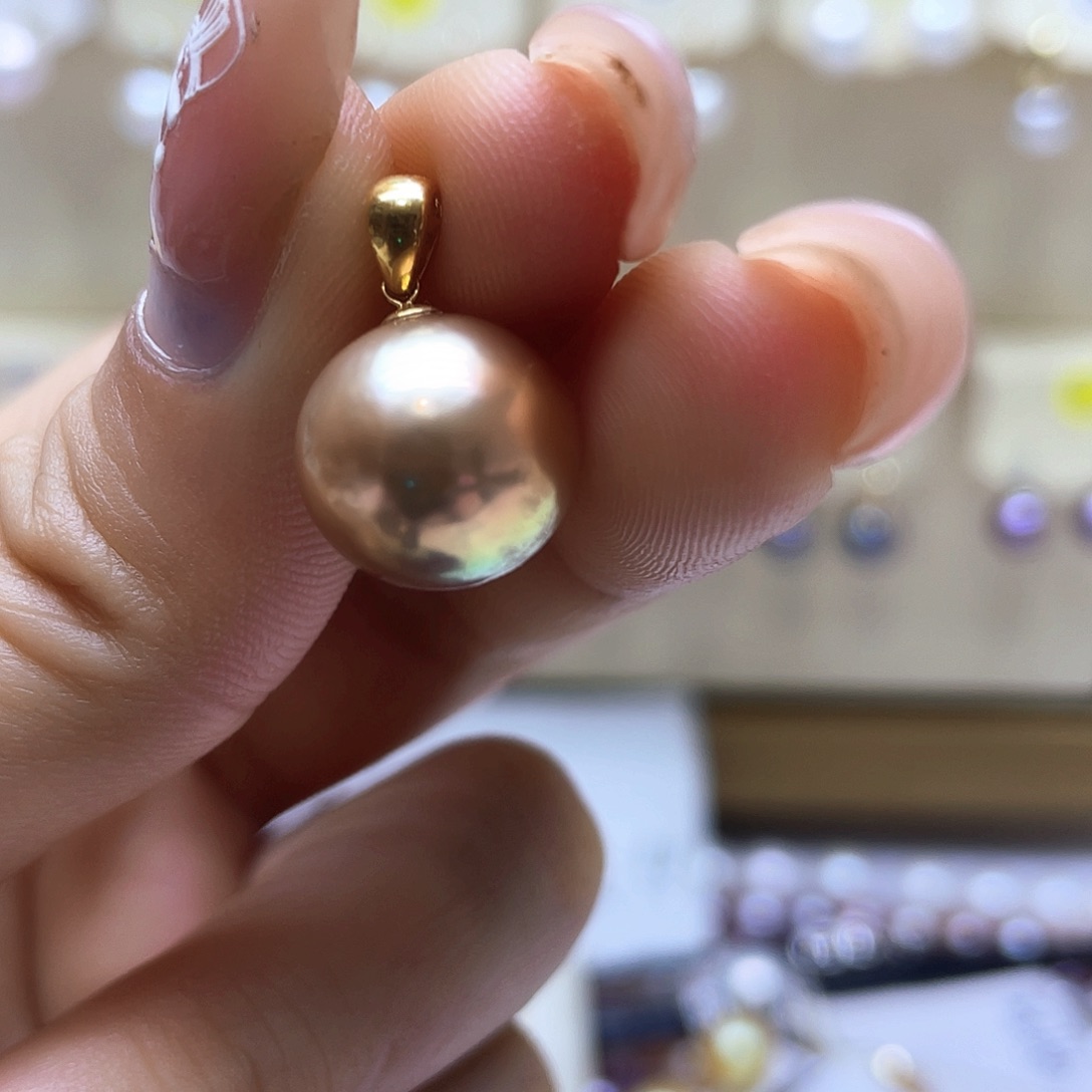 淡水珍珠颈饰18K金镶嵌