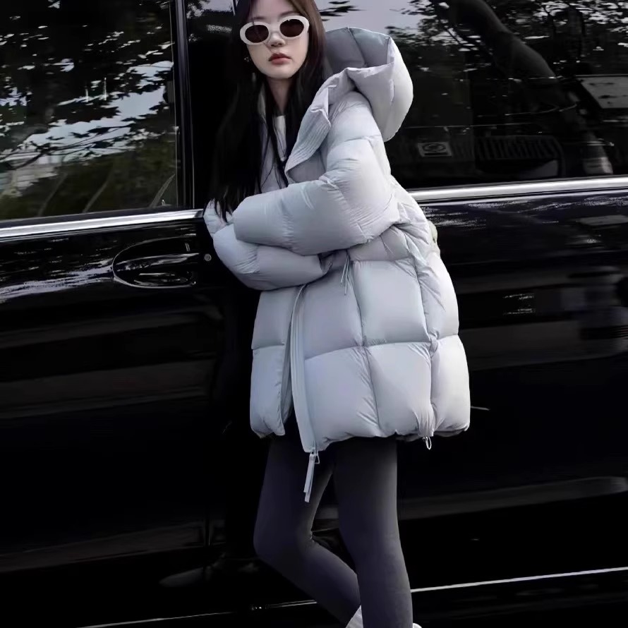 张贝贝超轻无胆90%白鸭绒面包服外套女连帽中长款泡芙加厚羽绒服