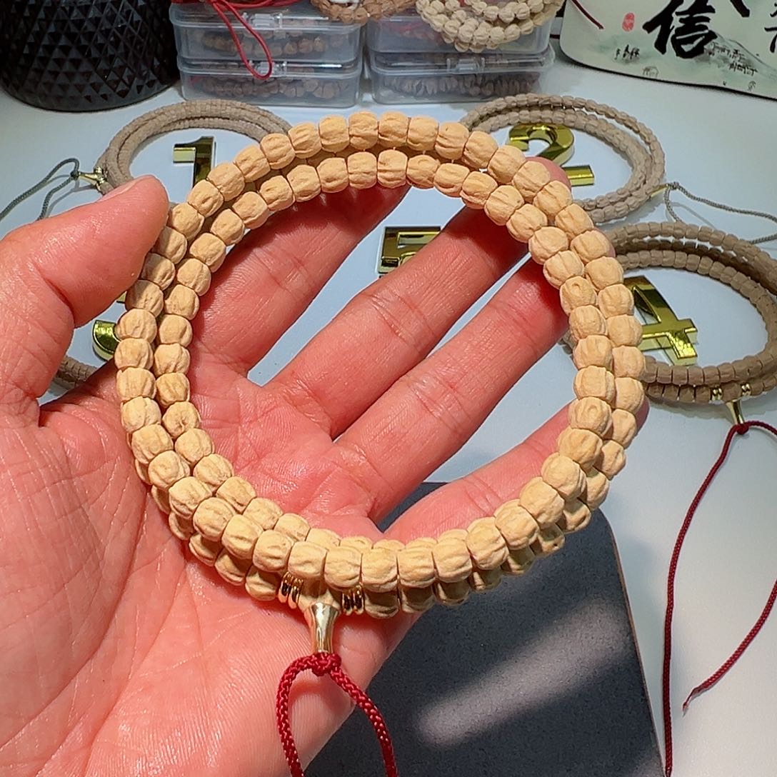 柏香籽/百香籽吊坠壹**