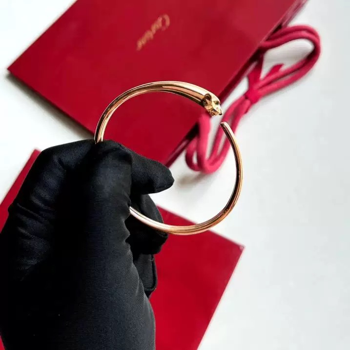 99新 Cartier/卡地亚 珊珊  猎豹系列 手镯 18K玫瑰金 16号23年