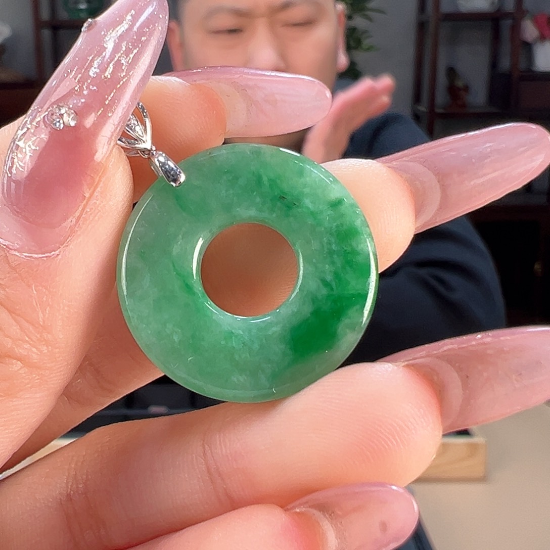 翡翠吊坠(不含链)18K金镶嵌吊坠11