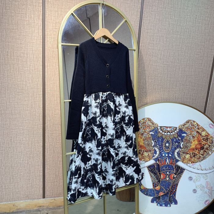 QQ122孕妇黑色碎花连衣裙90-140