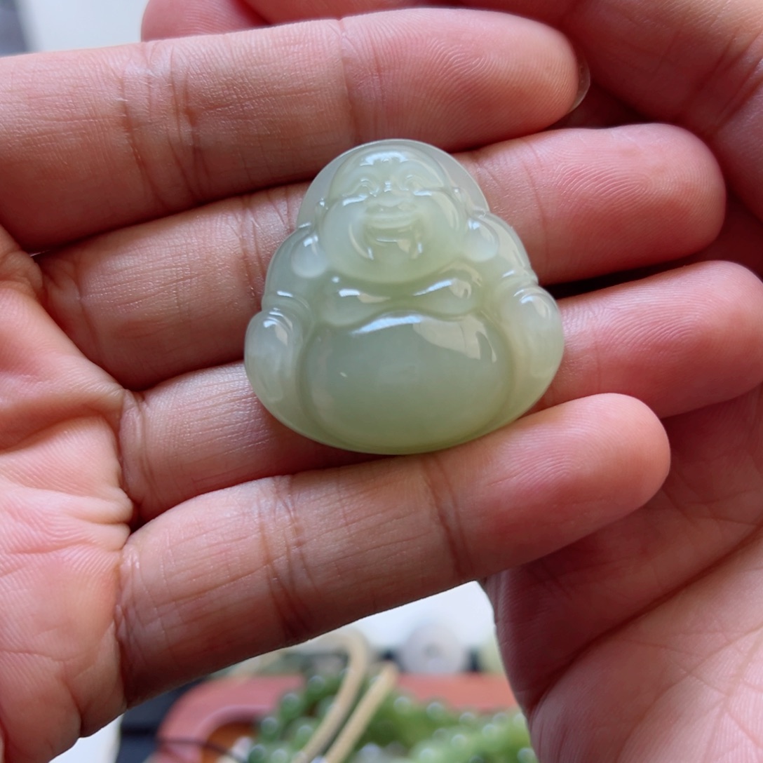 吊坠(赠链)未镶嵌和田玉666