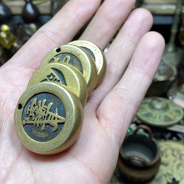 开***修小杨推荐铜物件一个