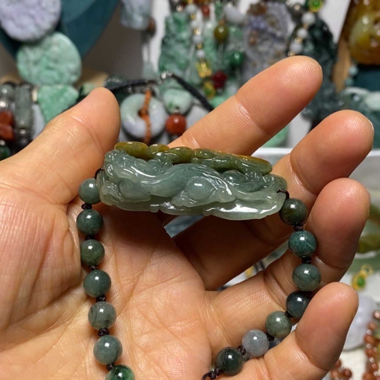 【闪购商品】翡翠吊坠(赠链)未镶嵌