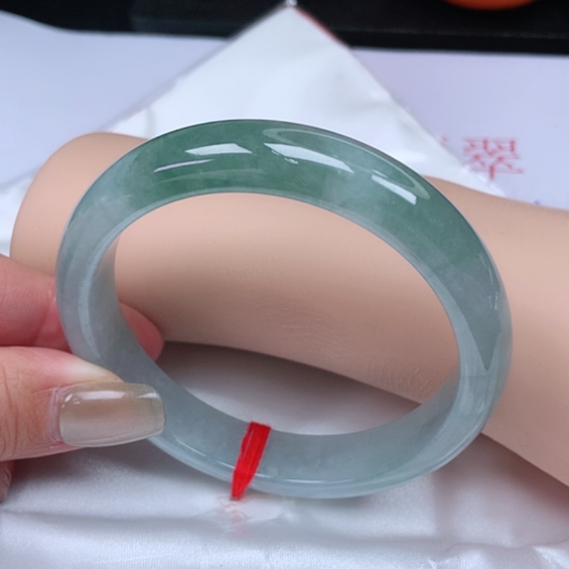 【闪购商品】翡翠手镯未镶嵌，