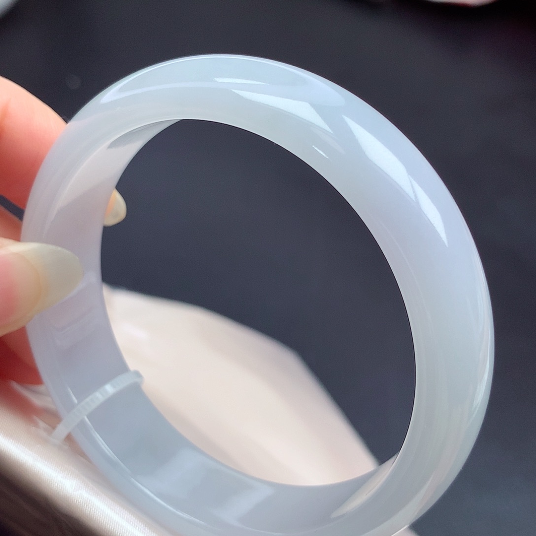 翡翠未镶嵌手镯56.6圈口