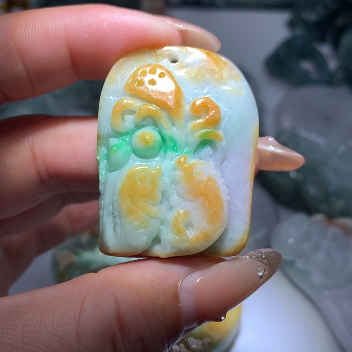 翡翠未镶嵌颈饰保真天然A货翡翠