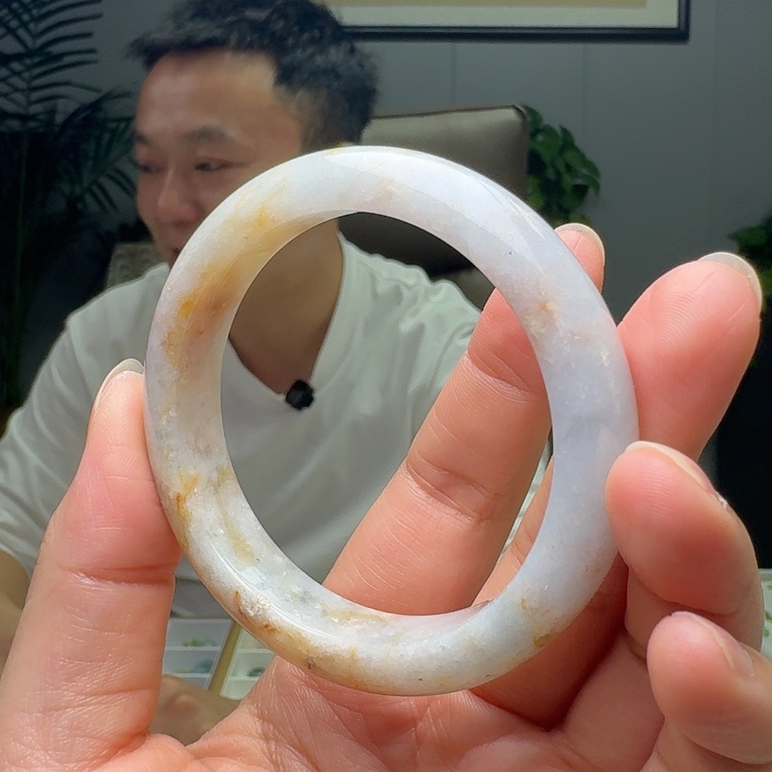 翡翠未镶嵌手镯天然微瑕