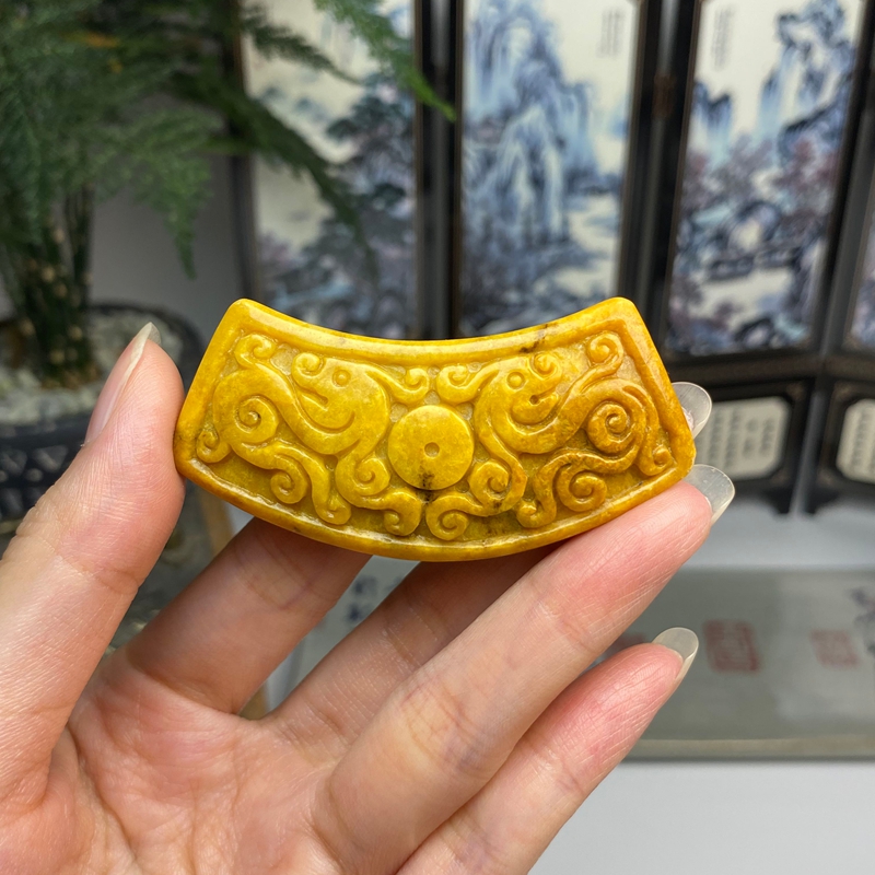 鸡油黄翡复古双龙玉横挂件 天然翡翠A货
