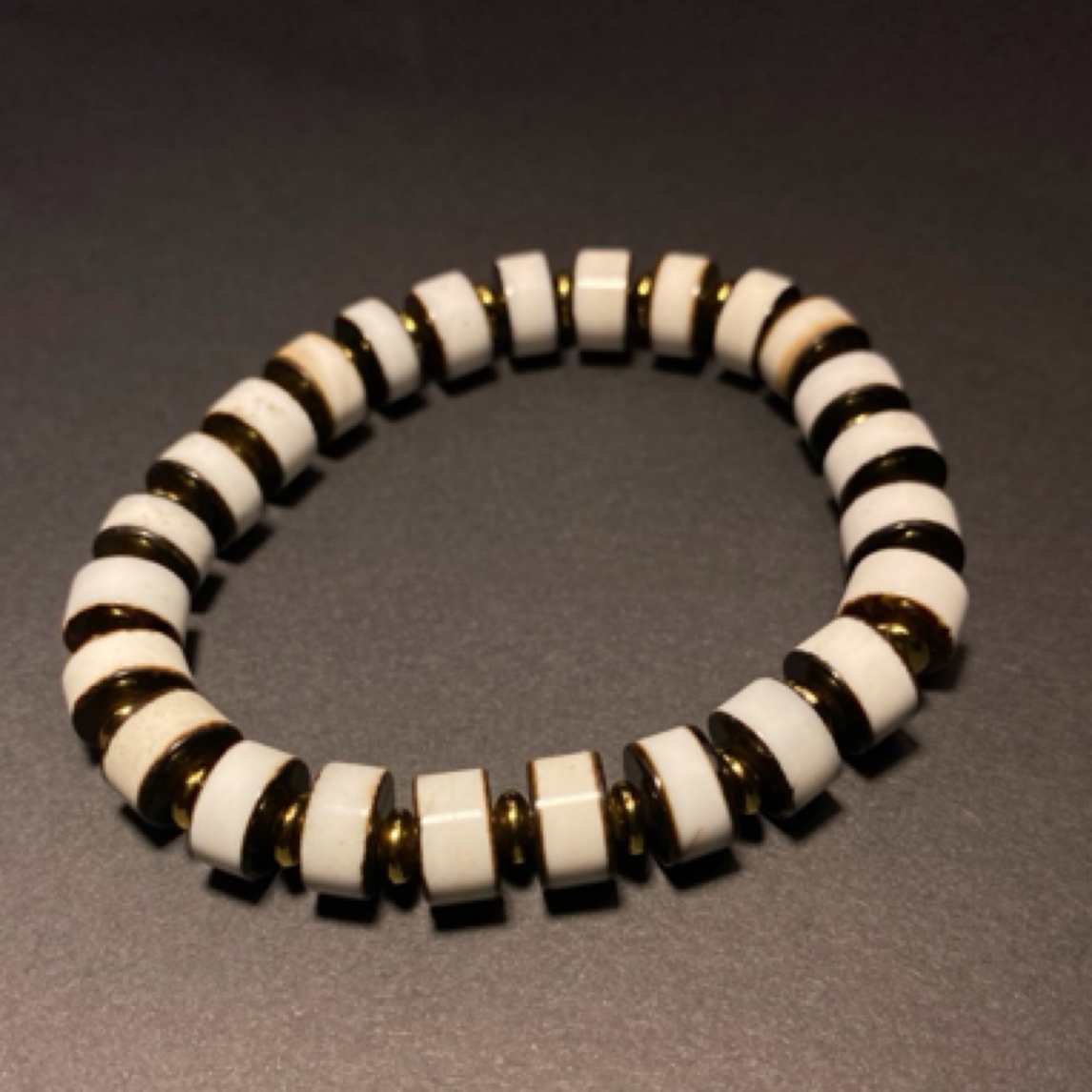 精品也门黑白剁珠10mm手串