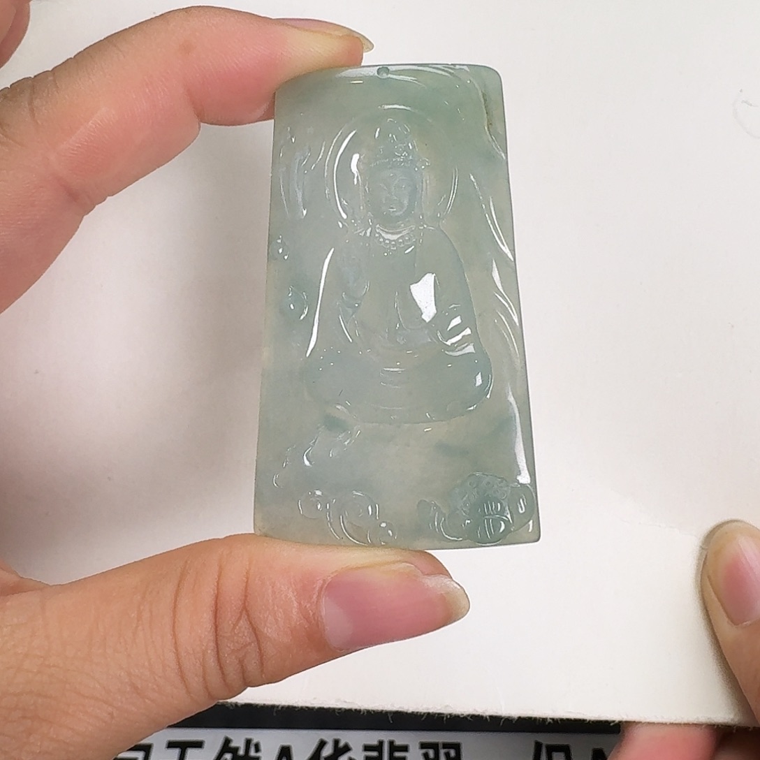 翡翠未镶嵌颈饰素衣观音