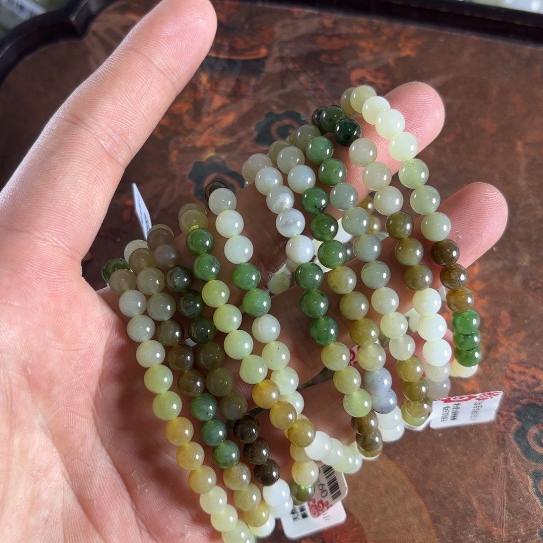 未镶嵌和田玉手链随机发一