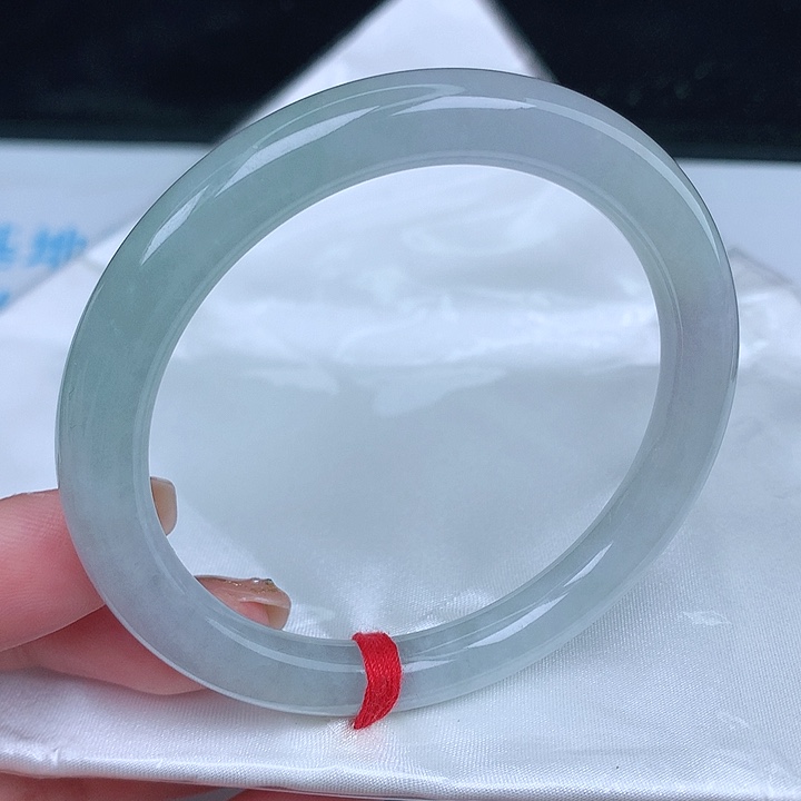 翡翠手镯（圆镯）未镶嵌天然