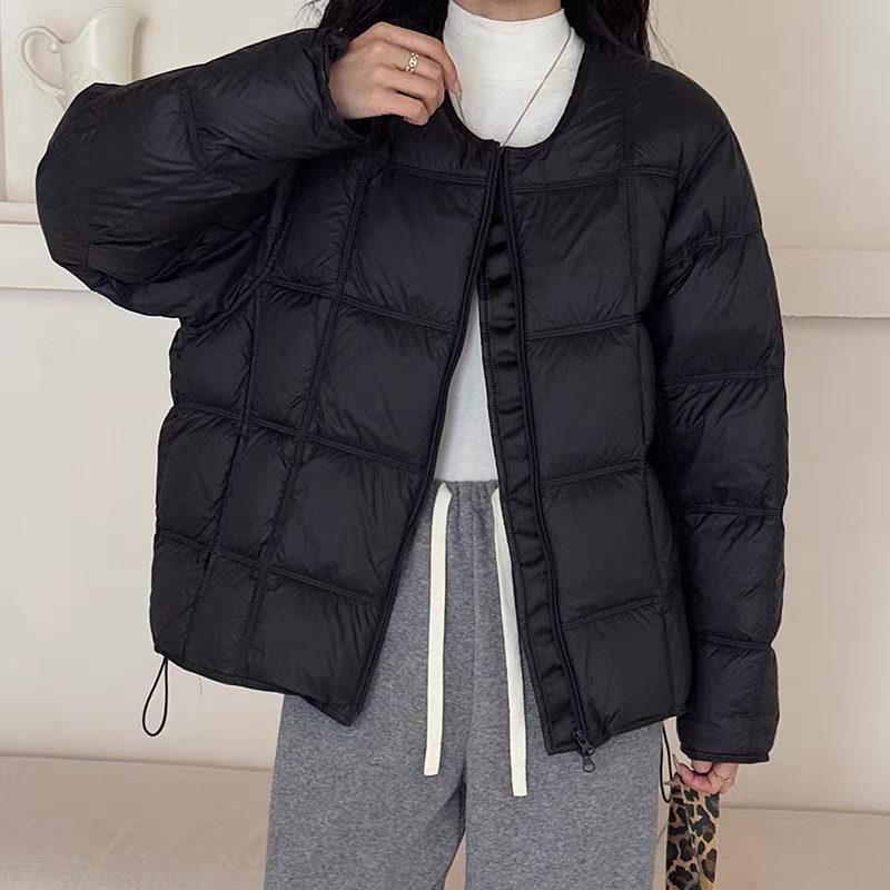 5331方格宽松圆领短款泡芙羽绒服