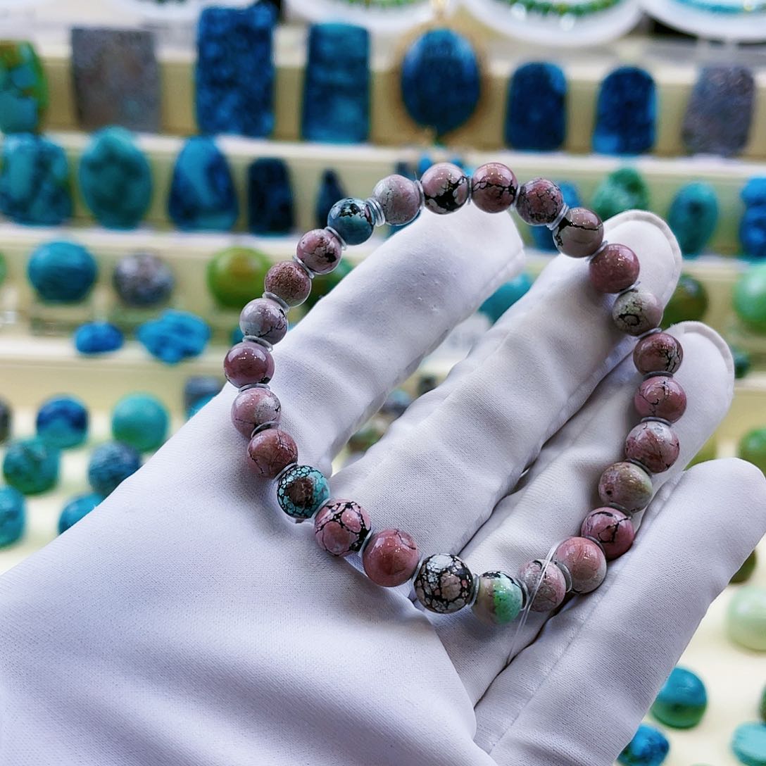 绿松石颈饰未镶嵌